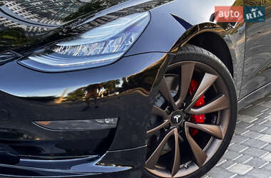 Седан Tesla Model 3 2018 в 
