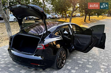 Седан Tesla Model 3 2018 в 