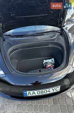 Седан Tesla Model 3 2019 в 