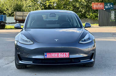 Седан Tesla Model 3 2020 в 