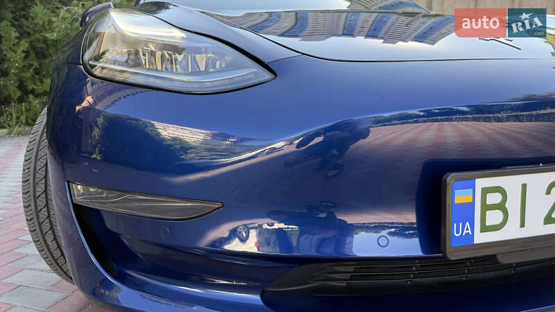 Седан Tesla Model 3 2022 в Днепре