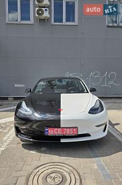 Седан Tesla Model 3 2018 в Львове