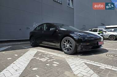 Седан Tesla Model 3 2018 в 