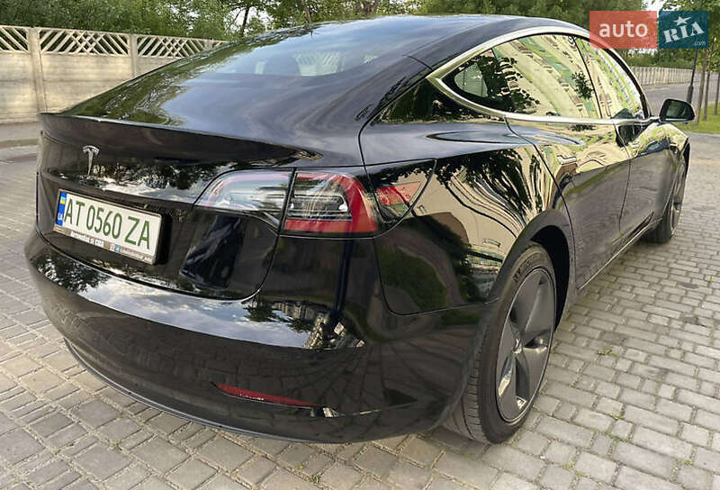 Седан Tesla Model 3 2019 в Ивано-Франковске