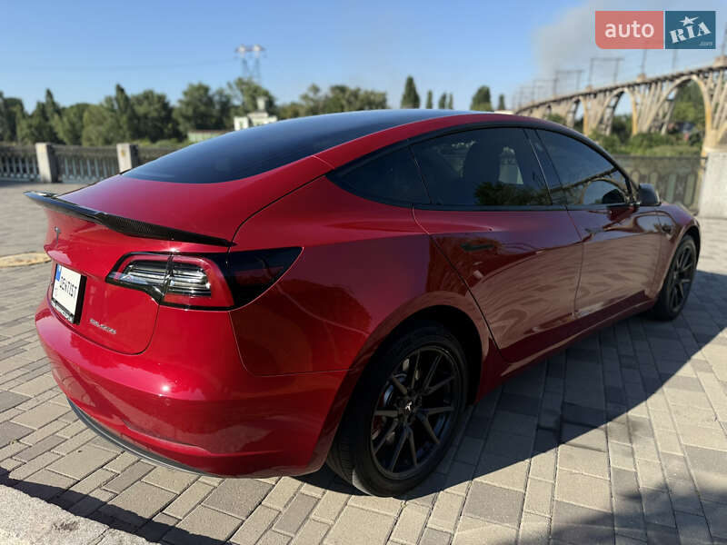 Седан Tesla Model 3 2018 в Дніпрі