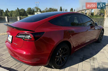 Седан Tesla Model 3 2018 в 