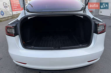 Седан Tesla Model 3 2018 в 