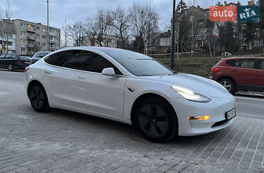Седан Tesla Model 3 2018 в 