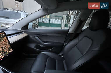 Седан Tesla Model 3 2018 в 