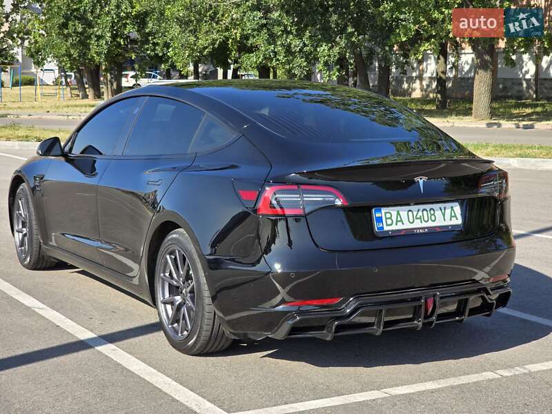 Седан Tesla Model 3 2019 в Кропивницком