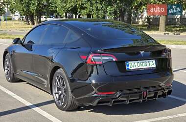 Седан Tesla Model 3 2019 в 