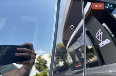 Седан Tesla Model 3 2023 в 