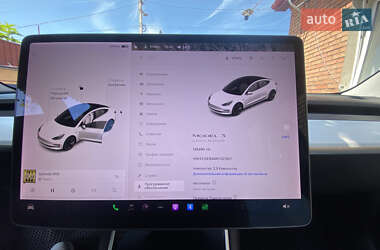 Седан Tesla Model 3 2019 в 