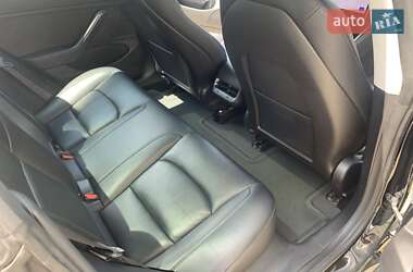 Седан Tesla Model 3 2018 в Львові