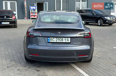 Седан Tesla Model 3 2019 в 