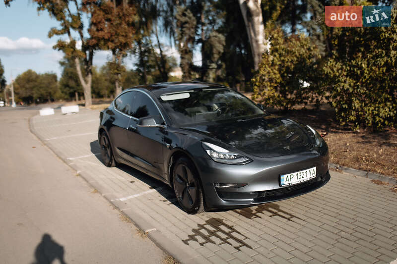Седан Tesla Model 3 2018 в Запорожье