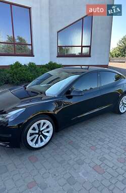 Седан Tesla Model 3 2023 в Луцке
