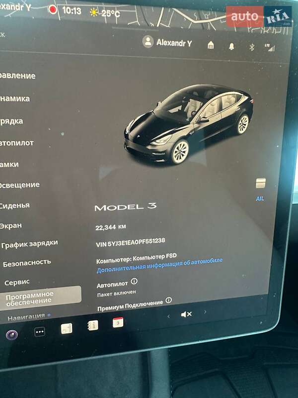 Седан Tesla Model 3 2023 в Луцке