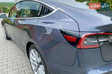 Седан Tesla Model 3 2018 в 