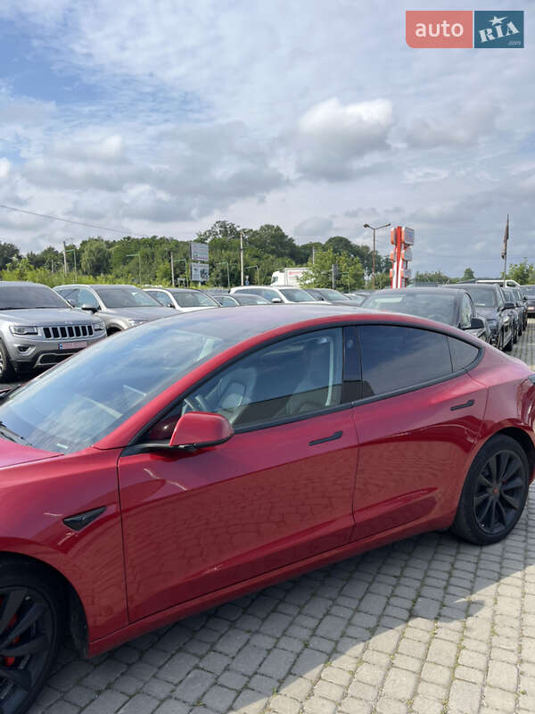 Седан Tesla Model 3 2018 в Львові