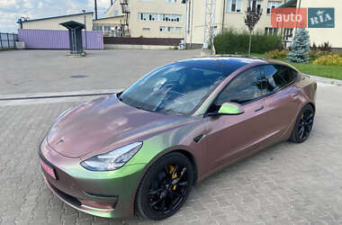 Седан Tesla Model 3 2020 в 