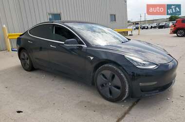 Седан Tesla Model 3 2018 в 
