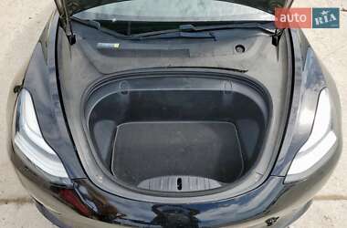 Седан Tesla Model 3 2018 в 