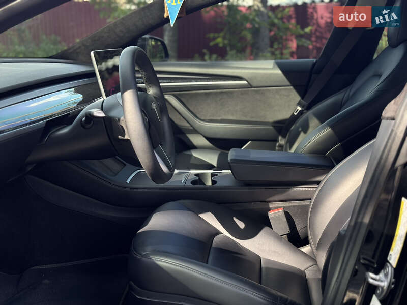 Седан Tesla Model 3 2021 в Житомирі