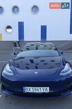 Седан Tesla Model 3 2018 в 