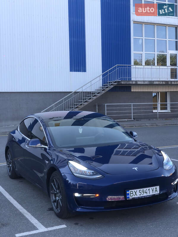 Седан Tesla Model 3 2018 в Хмельницькому