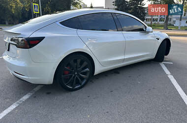 Седан Tesla Model 3 2019 в 
