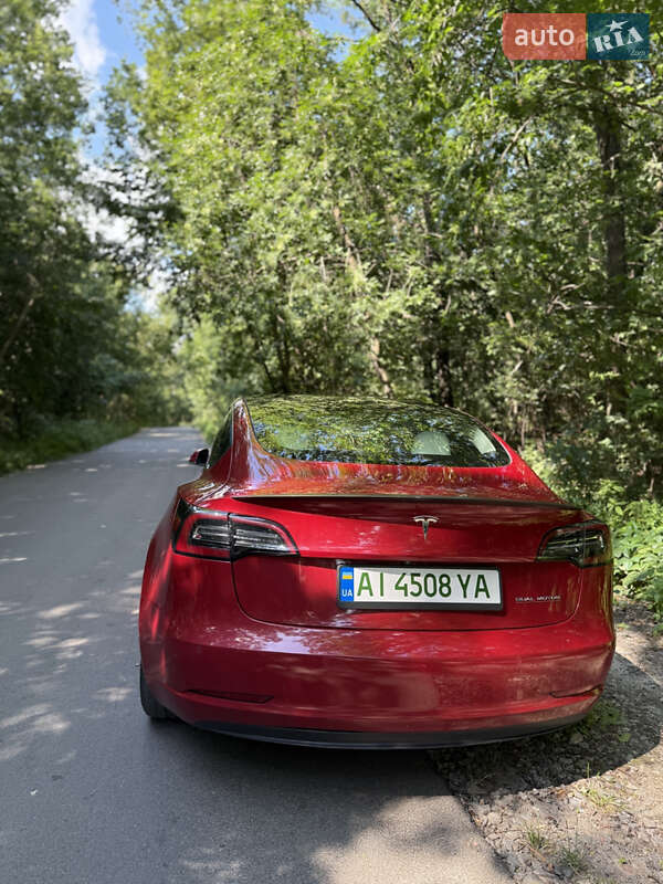 Седан Tesla Model 3 2019 в Білій Церкві