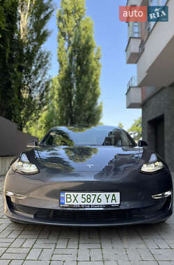 Седан Tesla Model 3 2018 в 