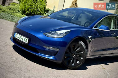 Седан Tesla Model 3 2019 в 