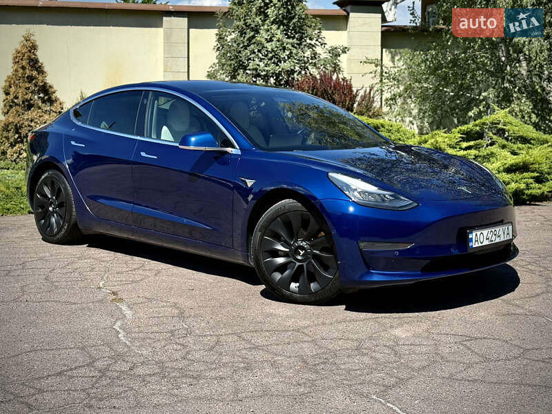 Седан Tesla Model 3 2019 в Днепре