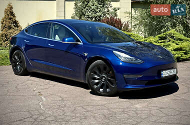 Седан Tesla Model 3 2019 в 