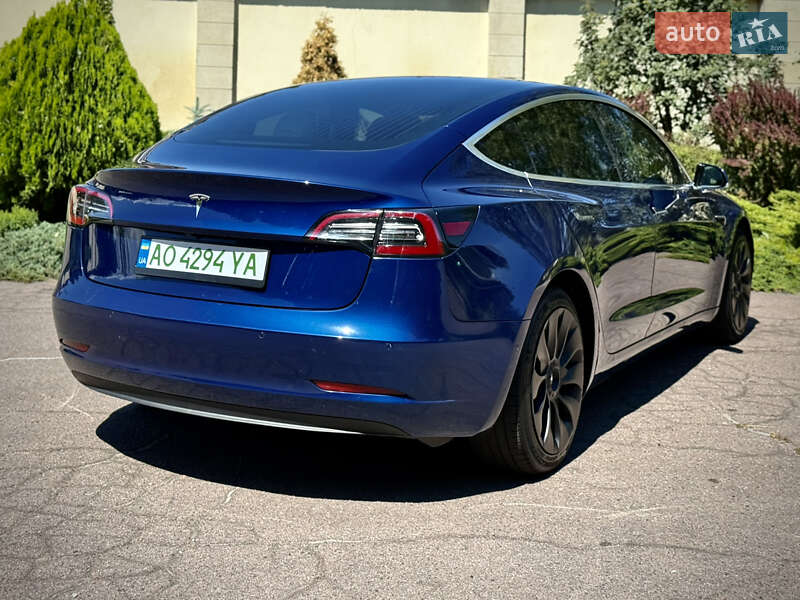 Седан Tesla Model 3 2019 в Днепре