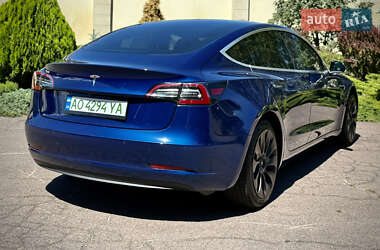 Седан Tesla Model 3 2019 в 