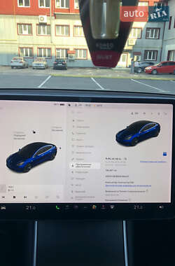 Седан Tesla Model 3 2018 в 