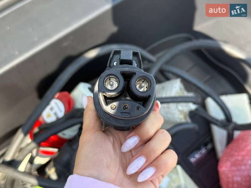 Седан Tesla Model 3 2019 в Рівному