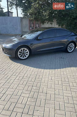 Седан Tesla Model 3 2022 в Тернополі