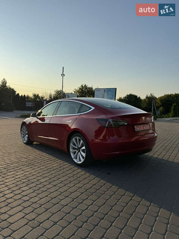 Седан Tesla Model 3 2020 в Хмельницком