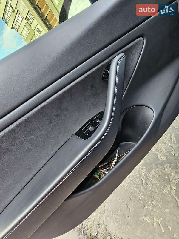Седан Tesla Model 3 2018 в Запоріжжі фото 36 Седан Tesla Model 3 2018 в Запоріжжі