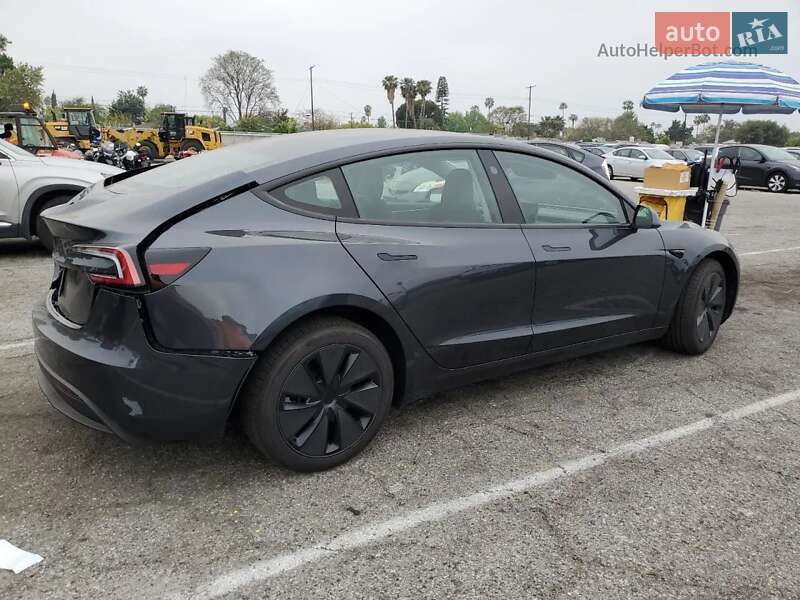 Седан Tesla Model 3 2025 в Умани