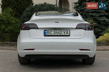 Седан Tesla Model 3 2019 в 