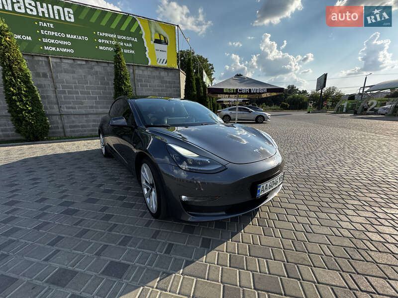 Седан Tesla Model 3 2020 в Кропивницком