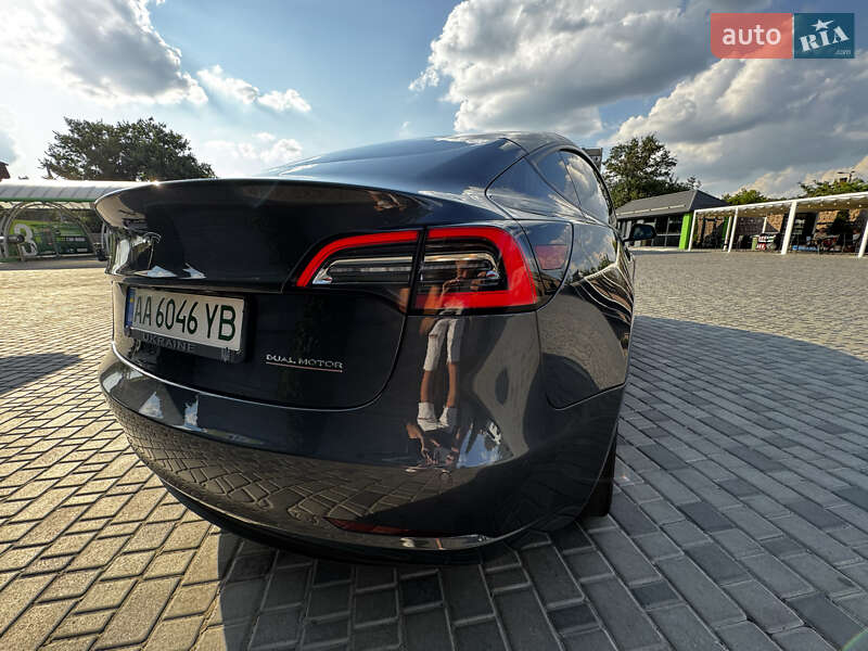 Седан Tesla Model 3 2020 в Кропивницком