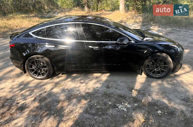 Седан Tesla Model 3 2019 в Кобеляках