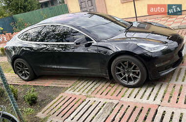Седан Tesla Model 3 2019 в Кобеляках