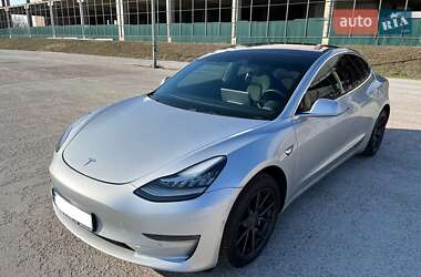 Седан Tesla Model 3 2018 в 
